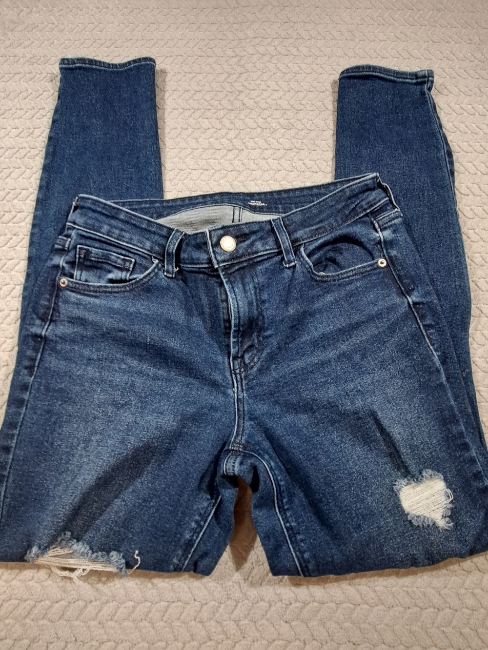 Old Navy Women's Dark Blue Skinny Jeans with Light Distressing